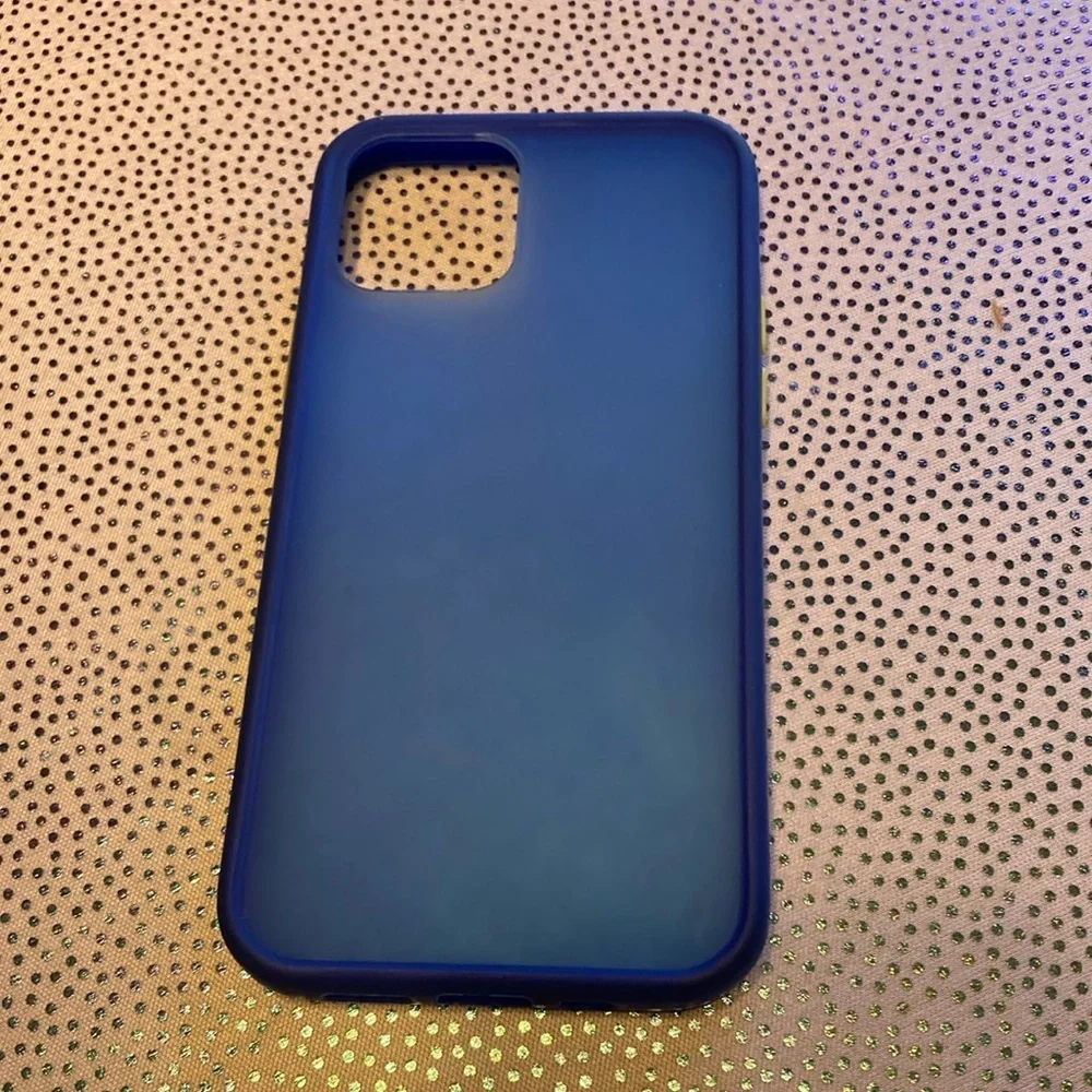 Case - iPhone 12/ 12 pro (6.1” screen ) x1 IP 12